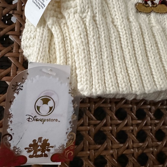 Children’s Disney Knit Scarf with Mickey and Minnie Motif NWT - Picture 2 of 4